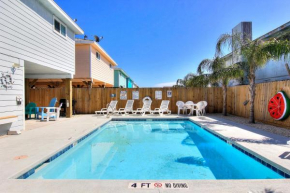 Bikini's and Martini's EL404 Home